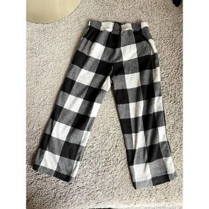 Boys Old Navy black/whit fleece pj pants, size XS/5